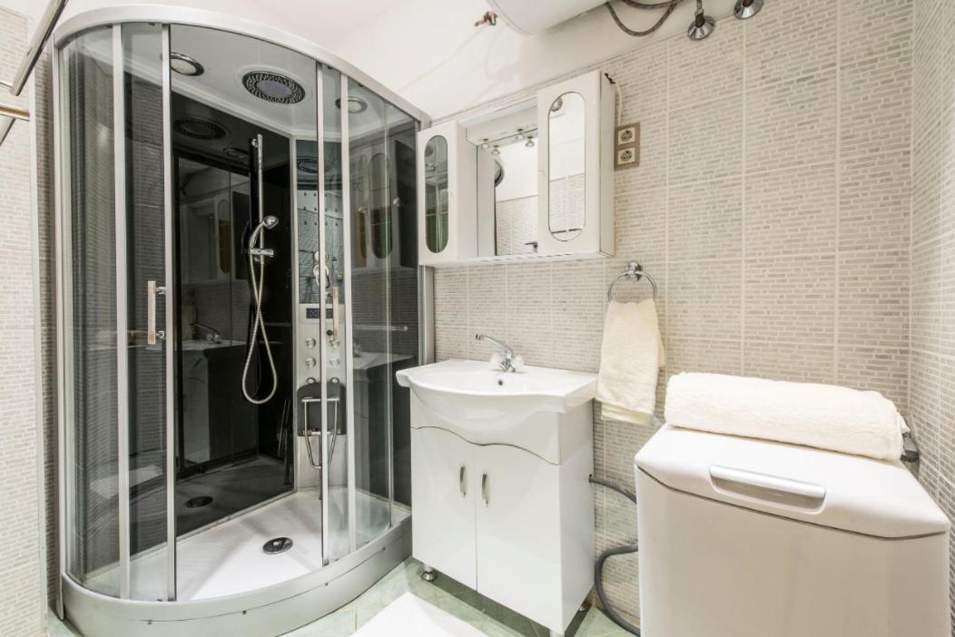 Kaz7 Kazinczy Apartment بودابست المظهر الخارجي الصورة